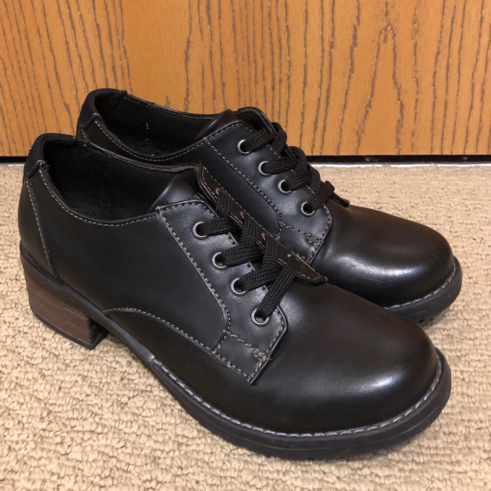 Eastland boots dress shoes women size 6 black heeled Y2K